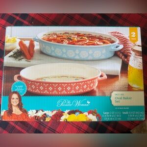 Pioneer woman dish set
